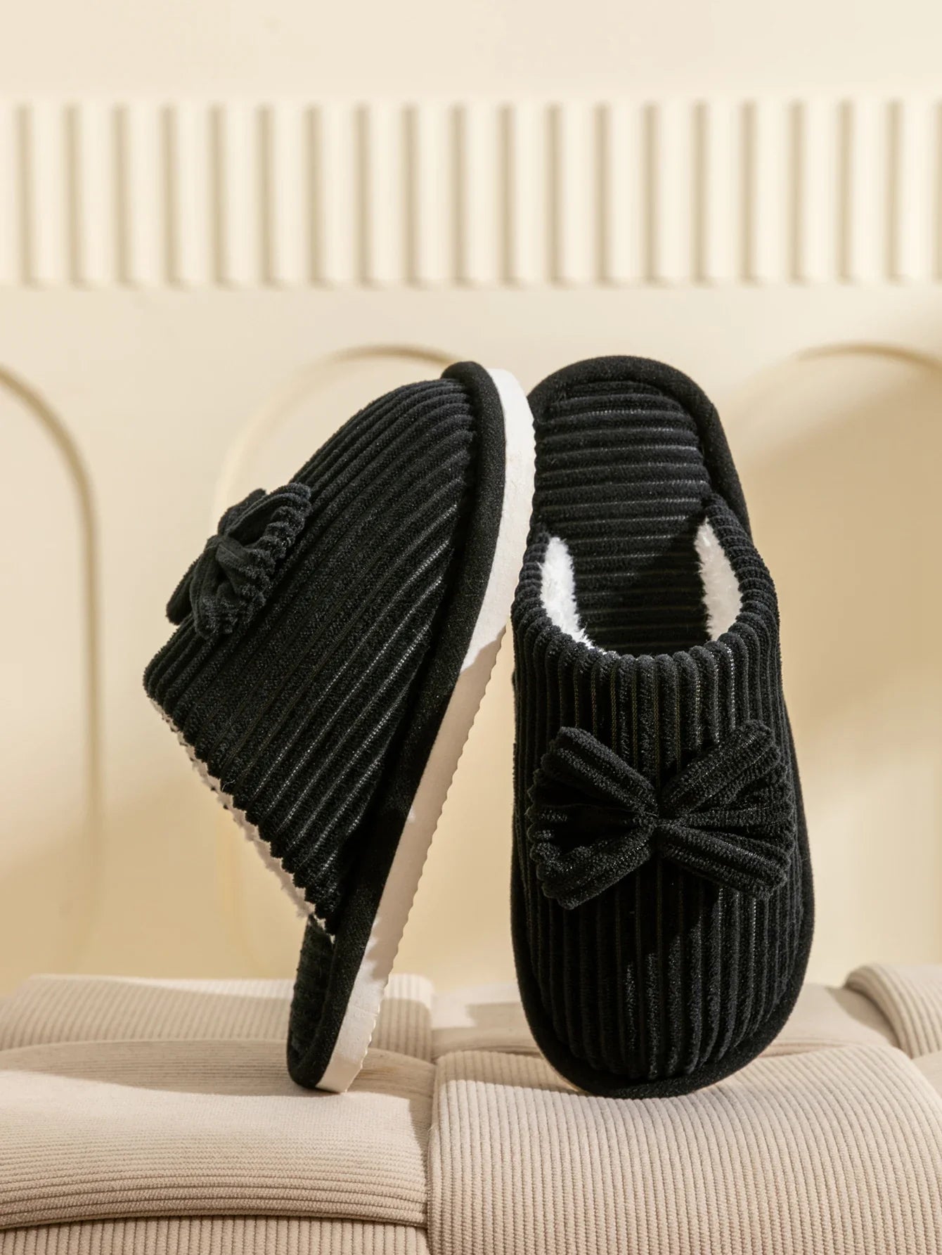 Pantoufles/Chaussons d'Hiver Femmes  - Bow Bliss